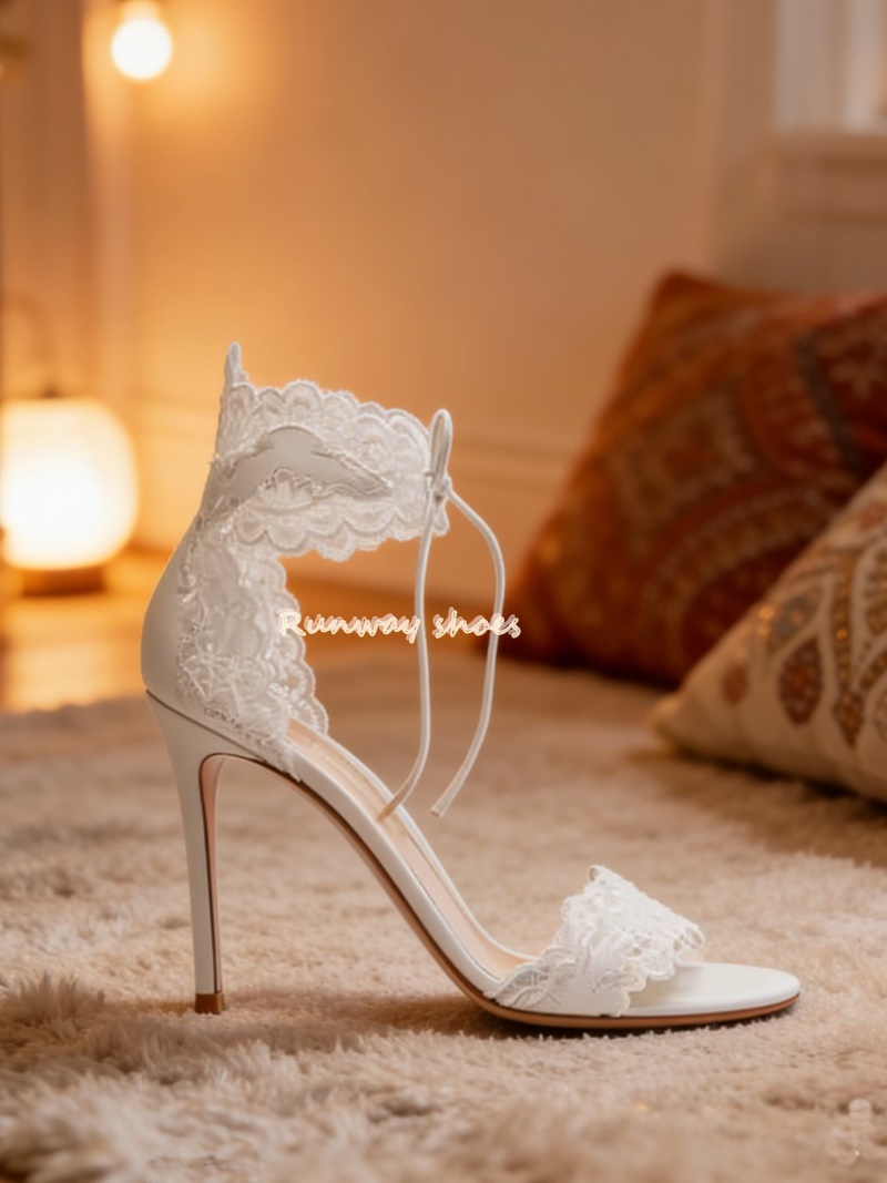 Wedding Fx - รองเท้าแต่งงานสีขาวแบบผูกข้อเท้า หัวกลม สายรัดข้อเท้าแบบหัวเข็มขัดเดี่ยว ผ้าลูกไม้ รองเท้าหรูทำมือ